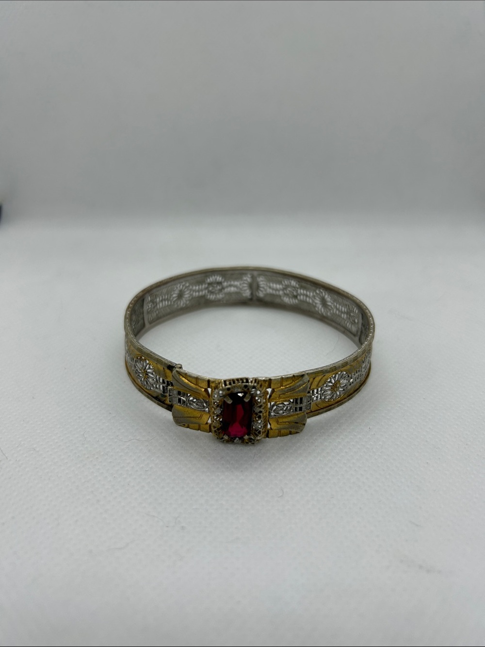 Vintage Gold-Tone Filigree Bracelet with Red Center Stone